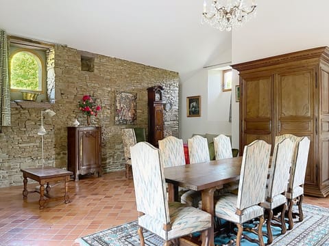 Traditional Cottage, Ensuite, Courtyard View | Dining