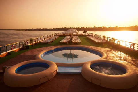 Outdoor pool, sun loungers