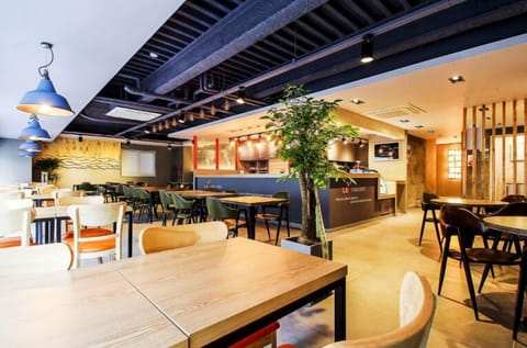 Coffee shop