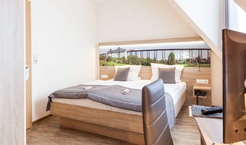 Double Room | Desk, free cribs/infant beds, free WiFi, bed sheets