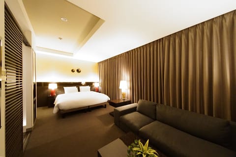 Superior Double Room, River View | Memory foam beds, desk, laptop workspace, soundproofing