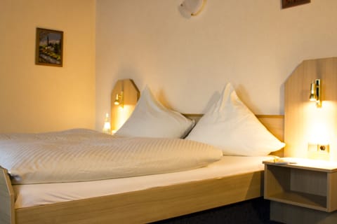 Desk, blackout drapes, iron/ironing board, free WiFi