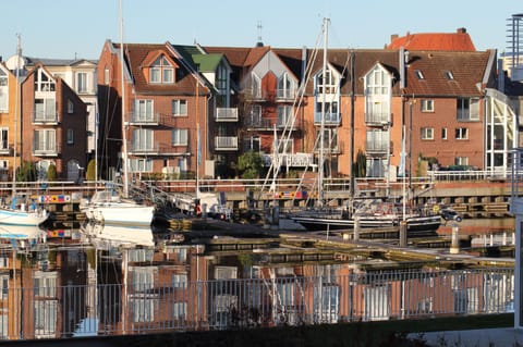 Dock