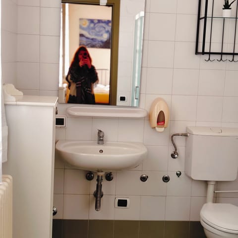 Double Room, Private Bathroom | Hypo-allergenic bedding, in-room safe, desk, blackout drapes