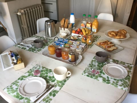 Double Room, 1 Double Bed, Non Smoking | Breakfast area