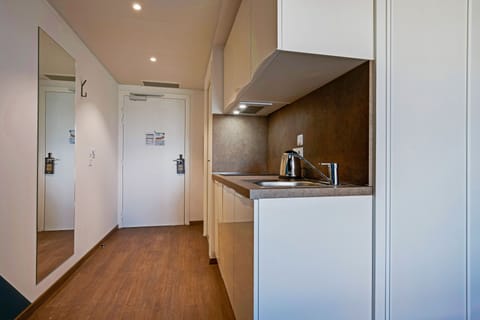 Private kitchenette