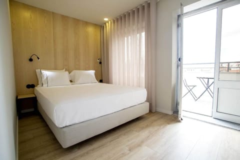 Double Room, Terrace | In-room safe, desk, blackout drapes, soundproofing