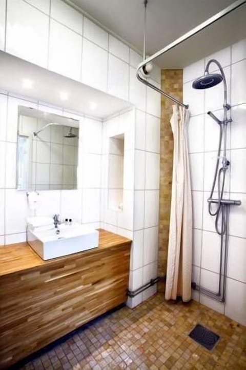 Double Room | Bathroom | Towels