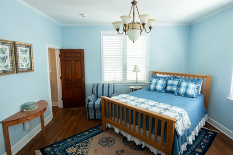 (Kara) and city view  | Egyptian cotton sheets, premium bedding, individually decorated