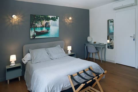 Double Room (Berlioz) | Premium bedding, down comforters, individually decorated