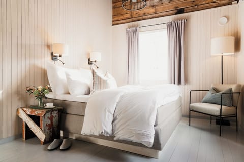 Harbour - Cabin Suite | Premium bedding, minibar, individually decorated, individually furnished