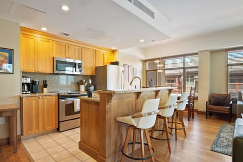 Microwave, coffee/tea maker, paper towels