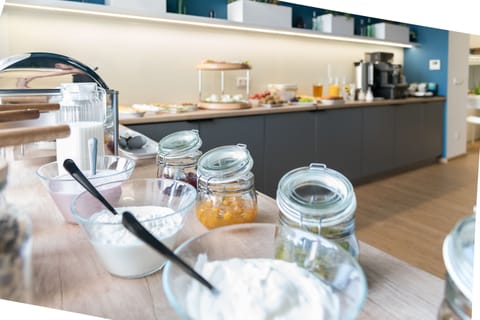 Daily buffet breakfast for a fee