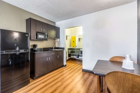 Full-size fridge, microwave, coffee/tea maker