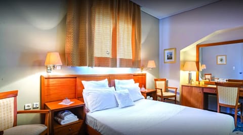 In-room safe, desk, laptop workspace, blackout drapes