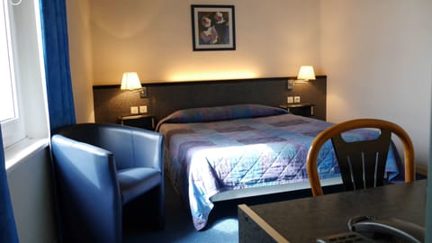 Classic Double Room, 1 Double Bed, Private Bathroom | Select Comfort beds, individually decorated, individually furnished
