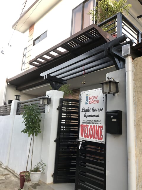 Deluxe Room | Street view