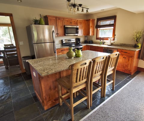 Main House Family Cottage  | Private kitchen | Oven, cookware/dishes/utensils