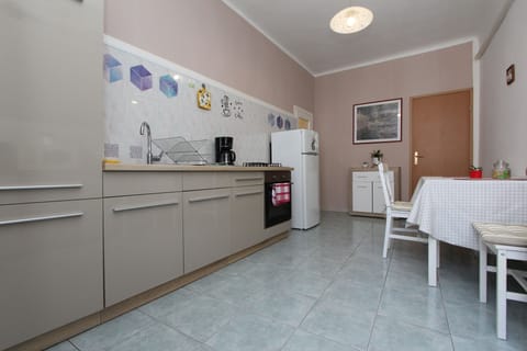 Apartment, 1 Bedroom | Private kitchen | Fridge, electric kettle, toaster, freezer