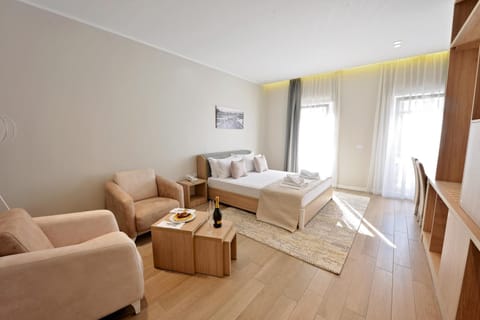 Premium bedding, minibar, in-room safe, desk