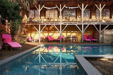 Seasonal outdoor pool, sun loungers