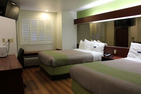 WiFi (free), bed sheets