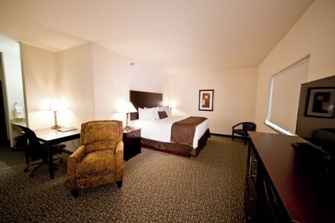 Suite, Multiple Beds, Non Smoking, Jetted Tub | Premium bedding, pillowtop beds, desk, laptop workspace