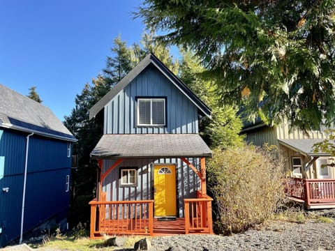 Cottage (Waterfront Post and Beam Cottage!) | Exterior