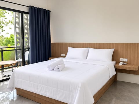 4 bedrooms, bed sheets