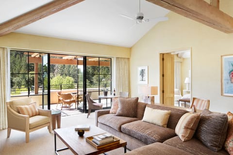 Deluxe Hillside View Suite | Minibar, in-room safe, iron/ironing board, free WiFi