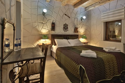 Standard Double Room | Hypo-allergenic bedding, individually decorated, individually furnished