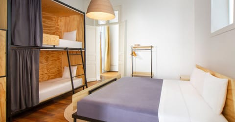 Iron/ironing board, free WiFi