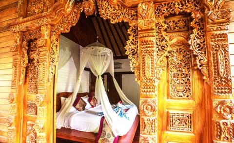 Bungalow | In-room safe, desk, free WiFi, bed sheets