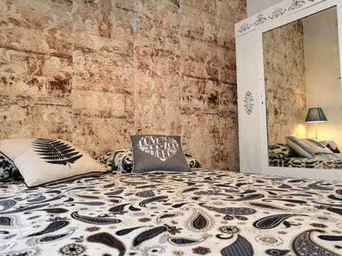 Standard Double Room, Shared Bathroom | Hypo-allergenic bedding, individually decorated, individually furnished