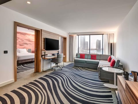 Executive Suite, 1 Double Bed with Sofa bed, Lagoon View | Hypo-allergenic bedding, down comforters, Select Comfort beds, minibar