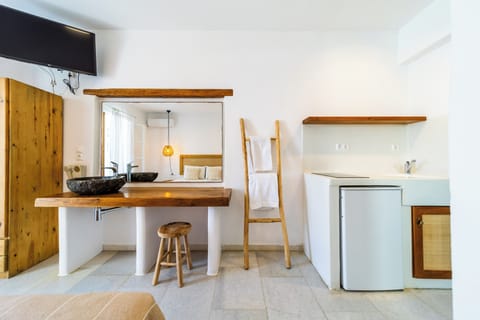 Classic Double or Twin Room, Balcony | Living area | Flat-screen TV