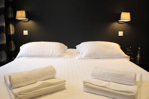 Room, Connecting Rooms (L'Amoureuse, 1st Floor) | Desk, blackout drapes, soundproofing, iron/ironing board