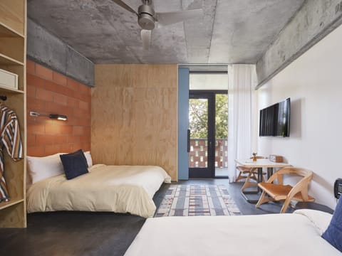 Minibar, in-room safe, desk, laptop workspace