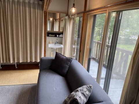 Basic Room, Non Smoking, Kitchen | Individually decorated, individually furnished, desk, laptop workspace