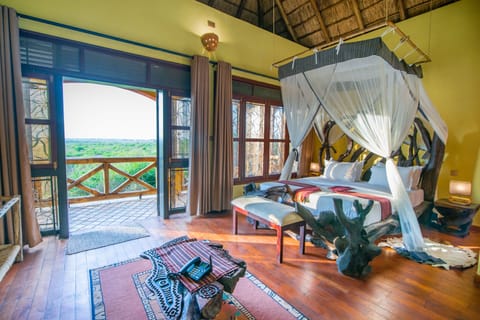 Deluxe Double Room, Balcony, Park View | Individually decorated, individually furnished, desk, laptop workspace
