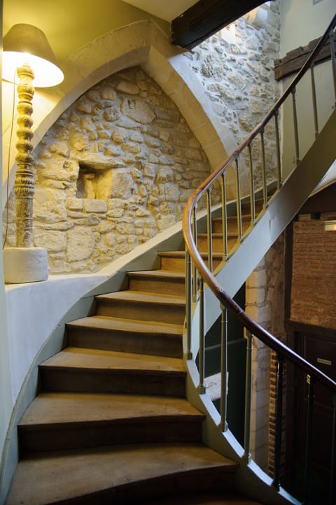 Double Room | Desk, blackout drapes, soundproofing, cribs/infant beds