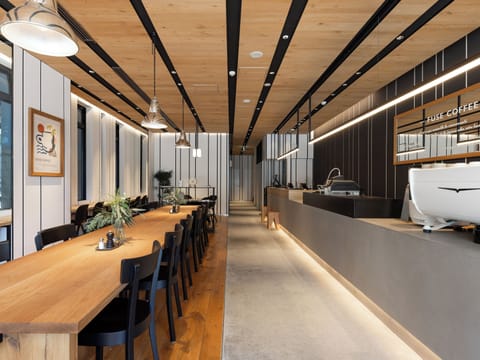 Coffee shop