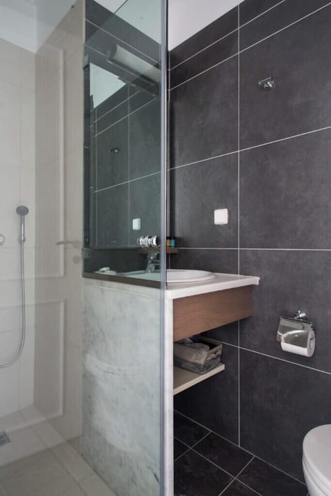 Double/Twin Room With Partial Sea View | In-room safe, desk, blackout drapes, soundproofing