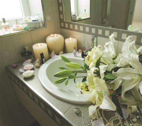 Executive Apartment, Balcony, Garden View | Bathroom sink