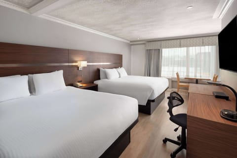 Room, Non Smoking, Kitchenette (2 King Beds) | Desk, iron/ironing board, rollaway beds (surcharge), WiFi (free)