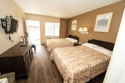 Standard Room, 2 Double Beds, Non Smoking | Desk, WiFi (free), bed sheets