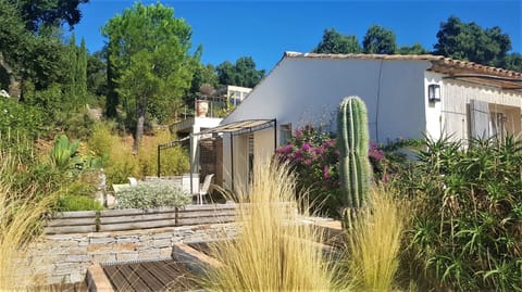 Comfort Double Room, Garden View (Tortue) | Garden view