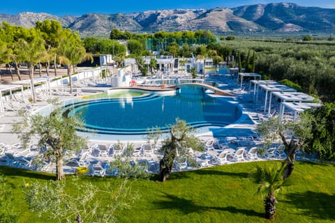 2 outdoor pools, open 9:00 AM to 7:00 PM, pool umbrellas, sun loungers