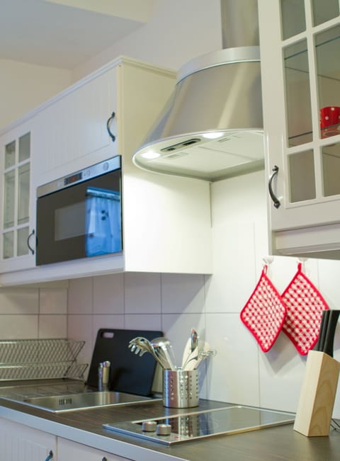 Superior Double Room, Private Bathroom, City View | Interior