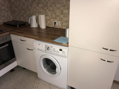 Fridge, microwave, stovetop, cookware/dishes/utensils